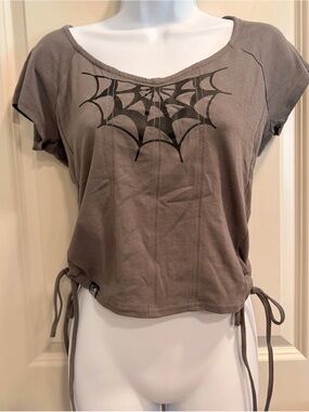 Women’s Gray Short-Sleeve Graphic Top with Side Ties